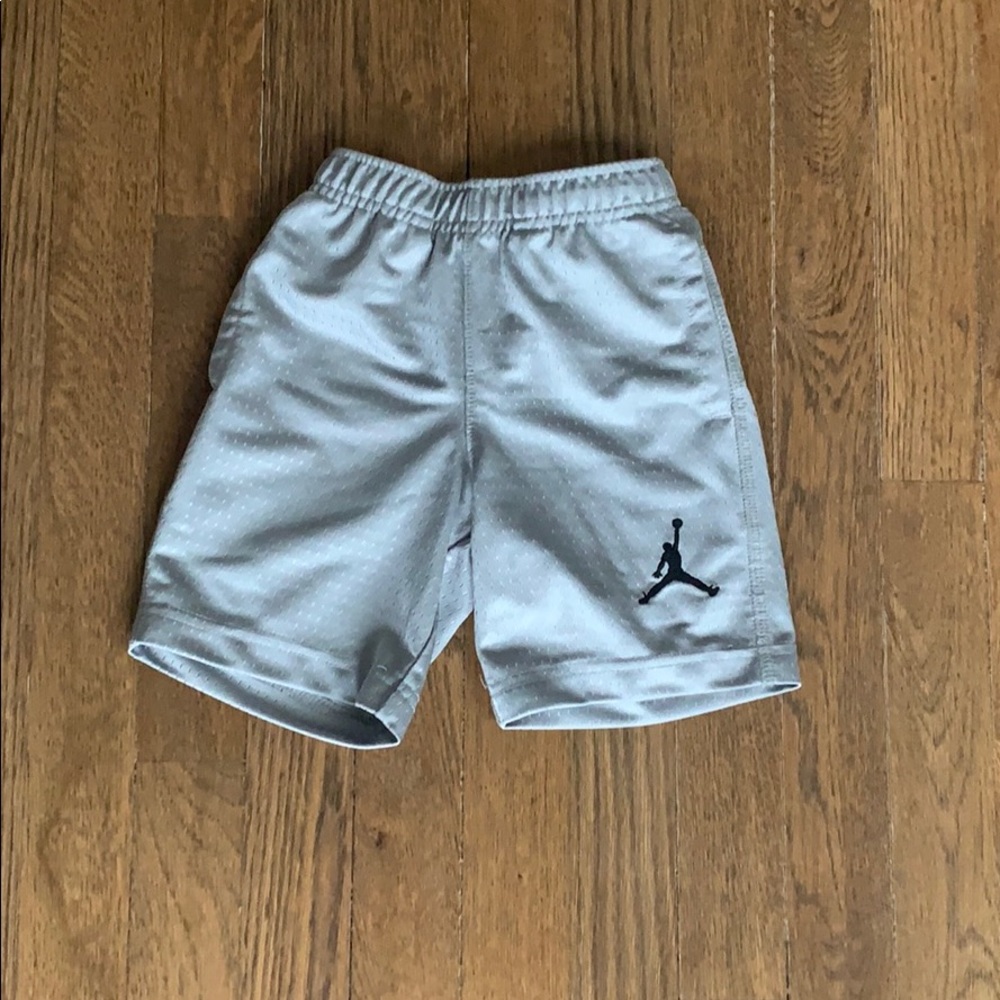 Jordan youth shorts size xs 3-4